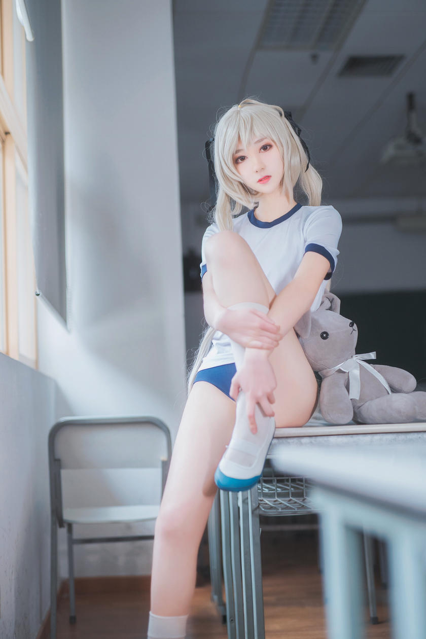 微博红人动漫Coser@南桃Momoko 春日野穹体操服 [28P/139MB]