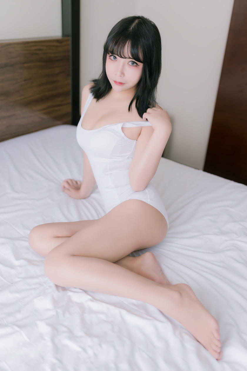 微博红人Coser@抱走莫子aa – 大姐姐 [41P/122MB]